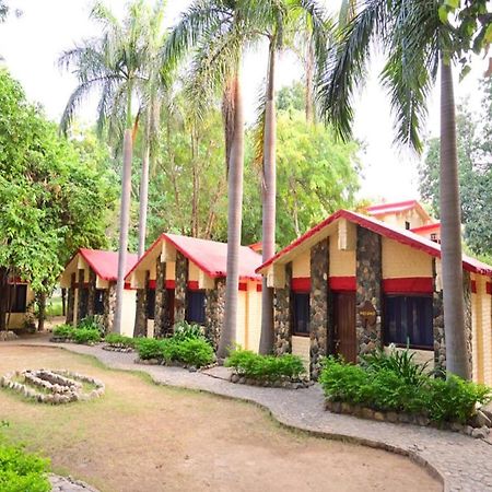 Leopard'S Lair Jungle Lodge Bisalpur Eksteriør bilde