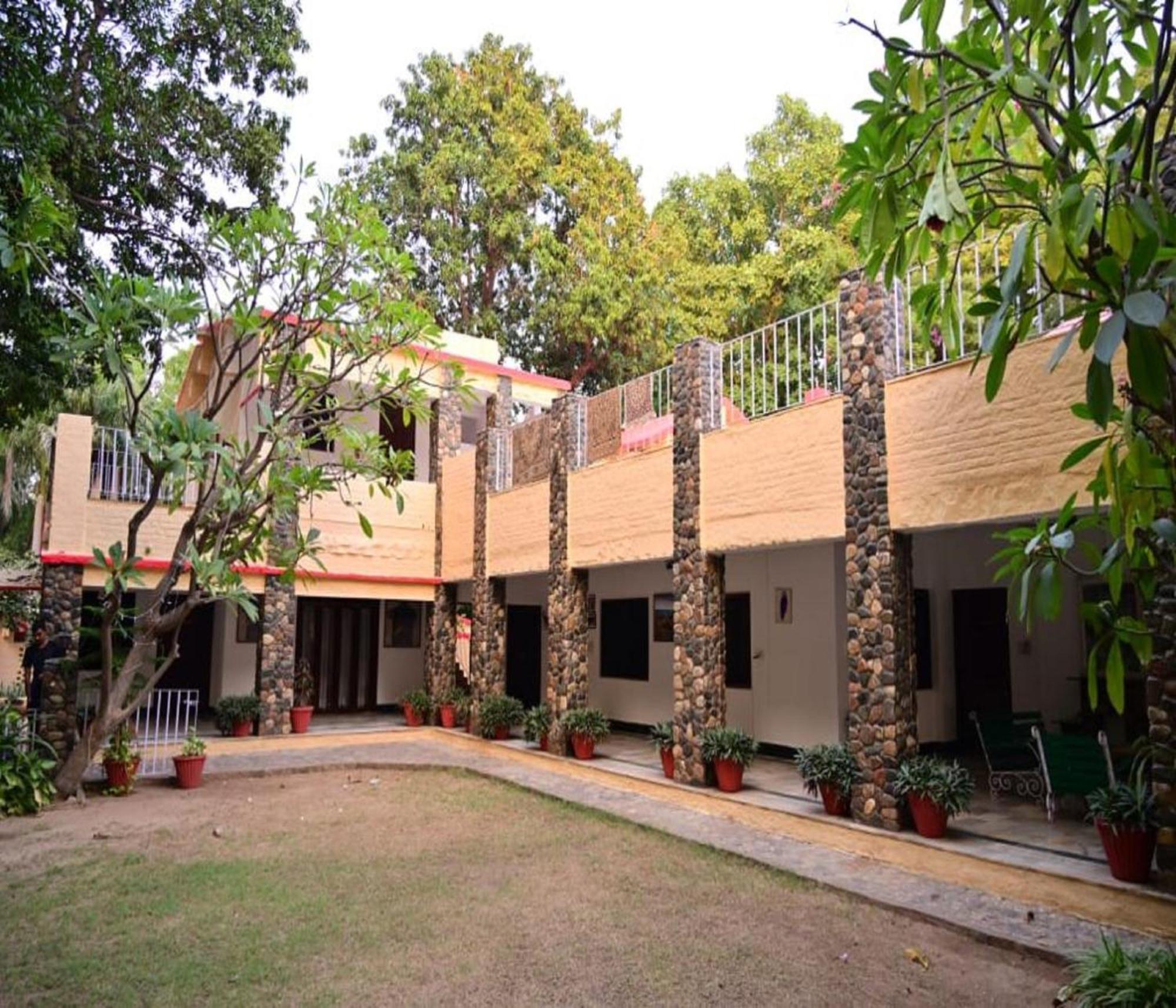 Leopard'S Lair Jungle Lodge Bisalpur Eksteriør bilde